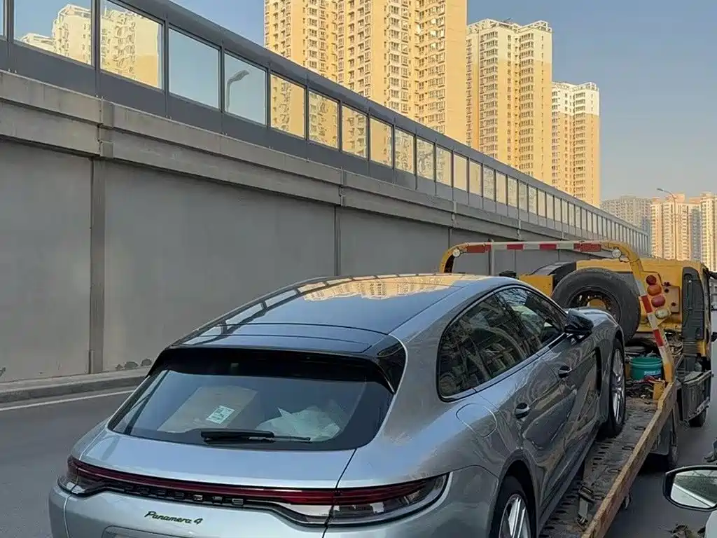 Porsche Panamera 2023