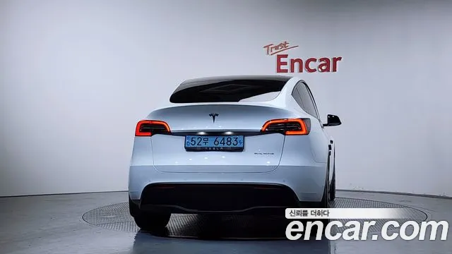 Tesla Model Y 2021