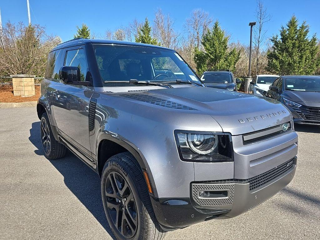 Land Rover Defender 2022