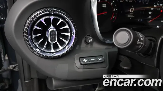Chevrolet Camaro 2021