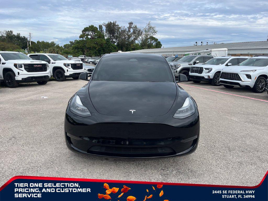 Tesla Model Y 2024