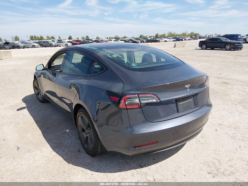 Tesla Model 3 2023