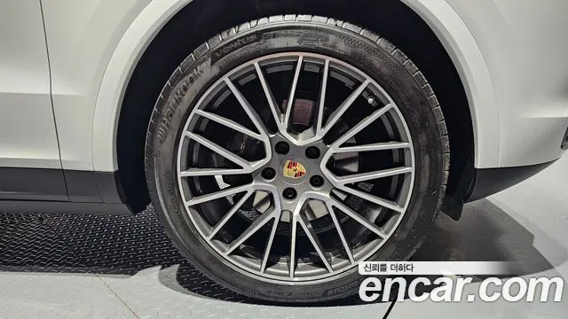 Porsche Cayenne 2023