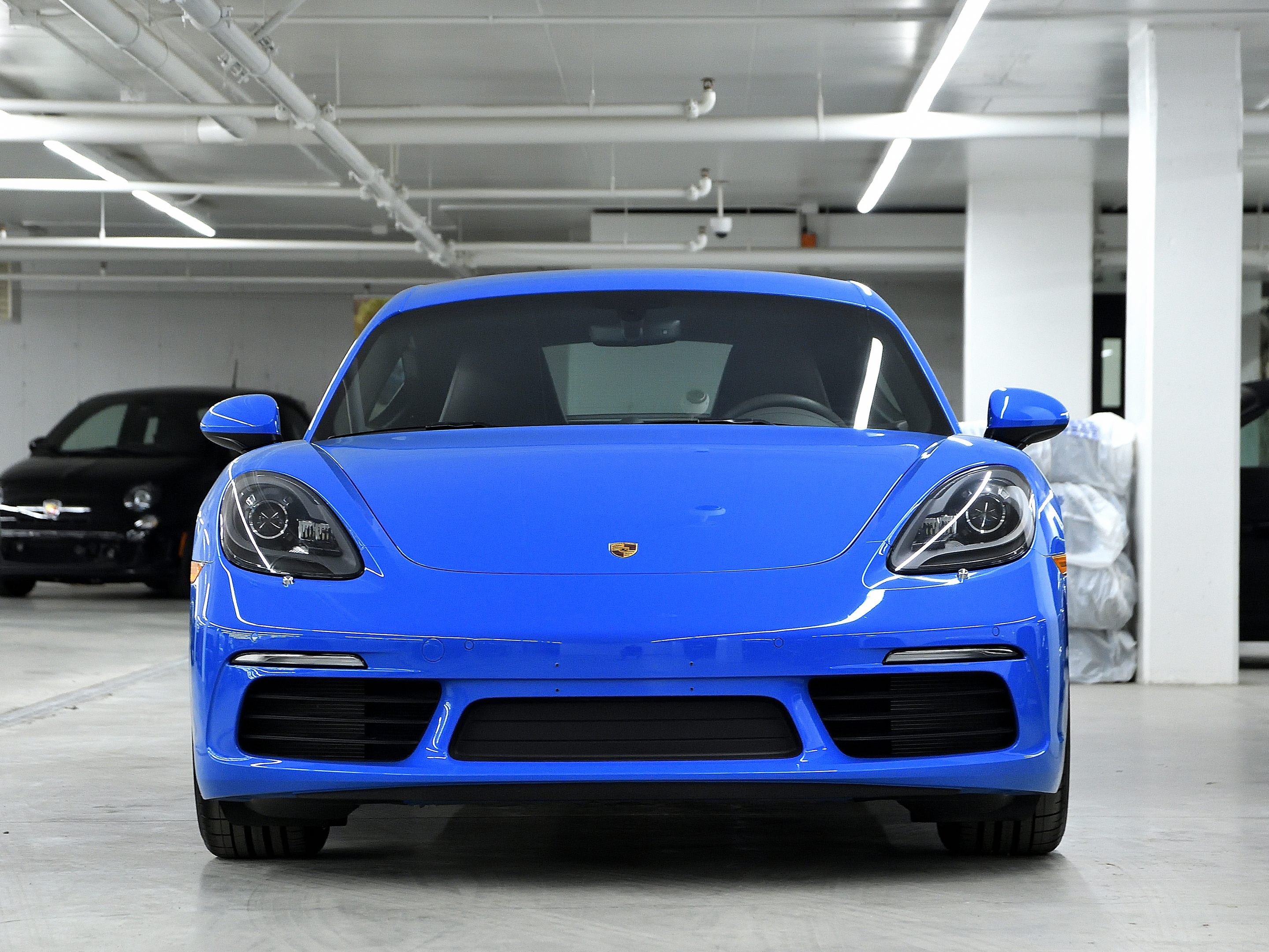 Porsche Cayman 2024