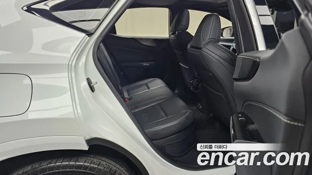 Lexus NX 2022