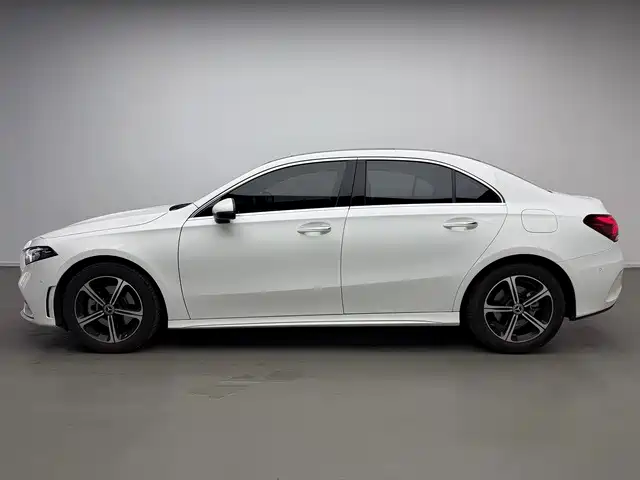 Mercedes-Benz A-Класс 2022