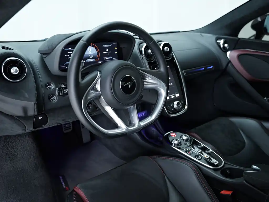 McLaren GT 2023