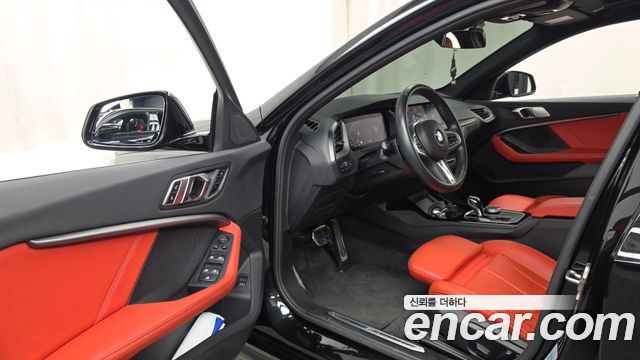 BMW 1 серии 2021