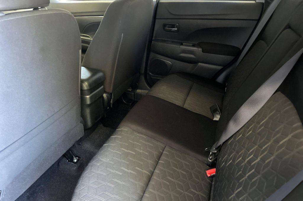 Mitsubishi Outlander Sport 2025