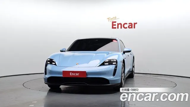 Porsche Taycan 2021