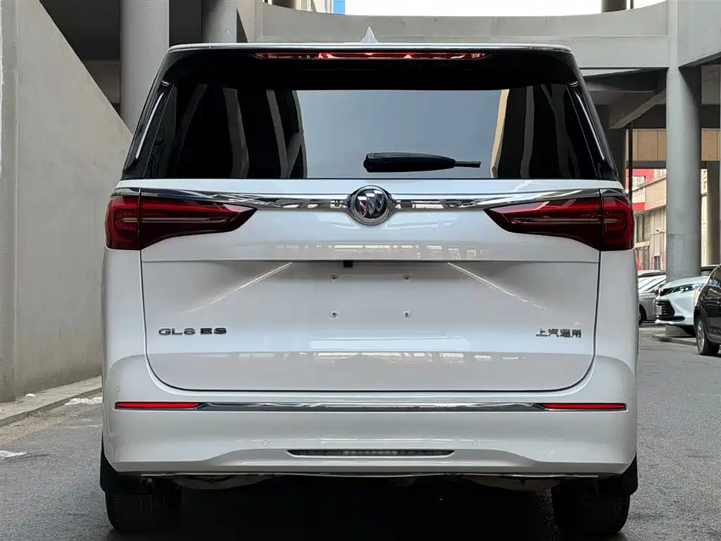 Buick GL8 2023