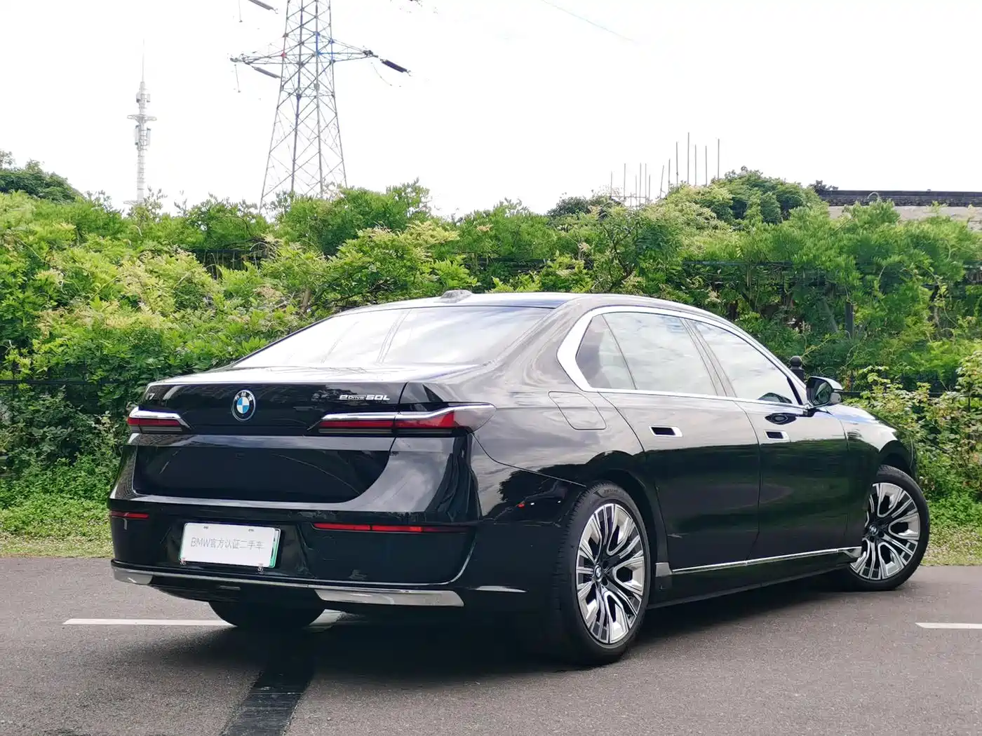 BMW i7 2025