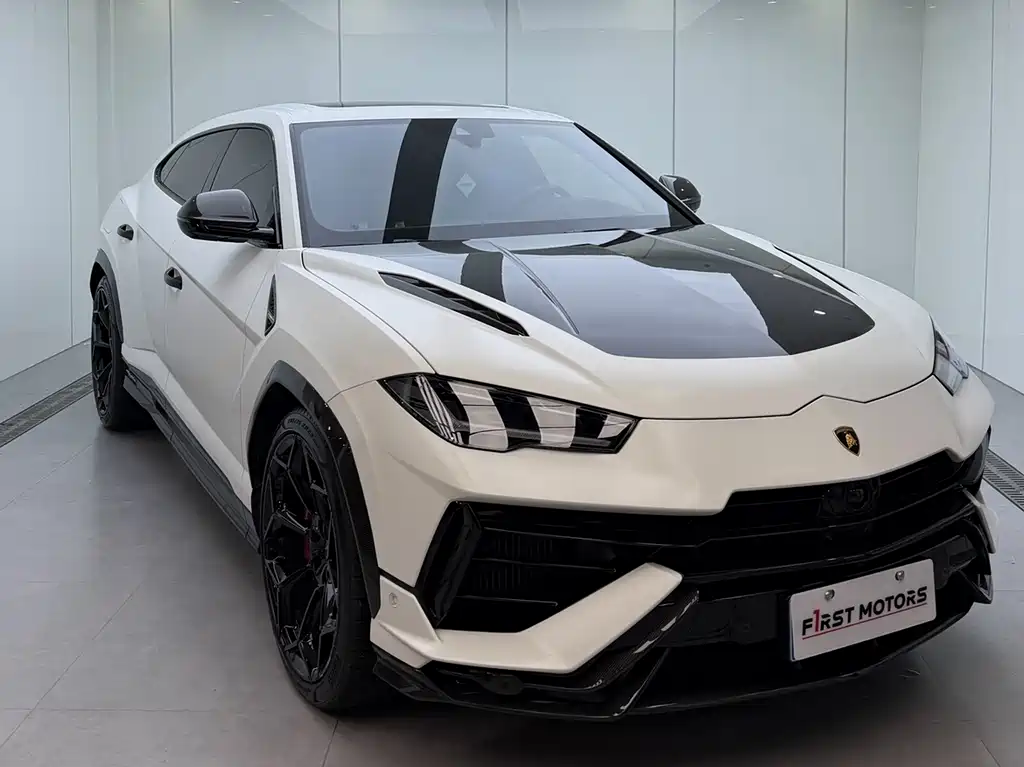 Lamborghini Urus 2024