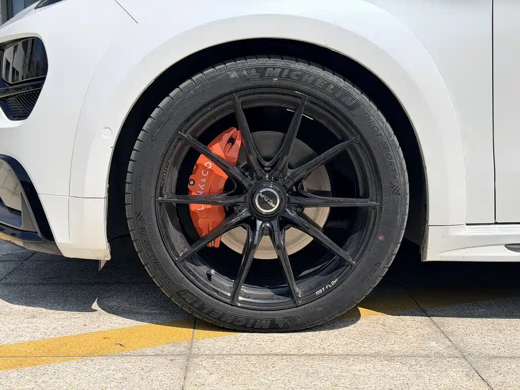 Lynk & Co 02 2021