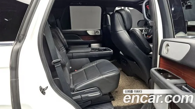 Lincoln Navigator 2022