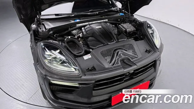 Porsche Macan 2022
