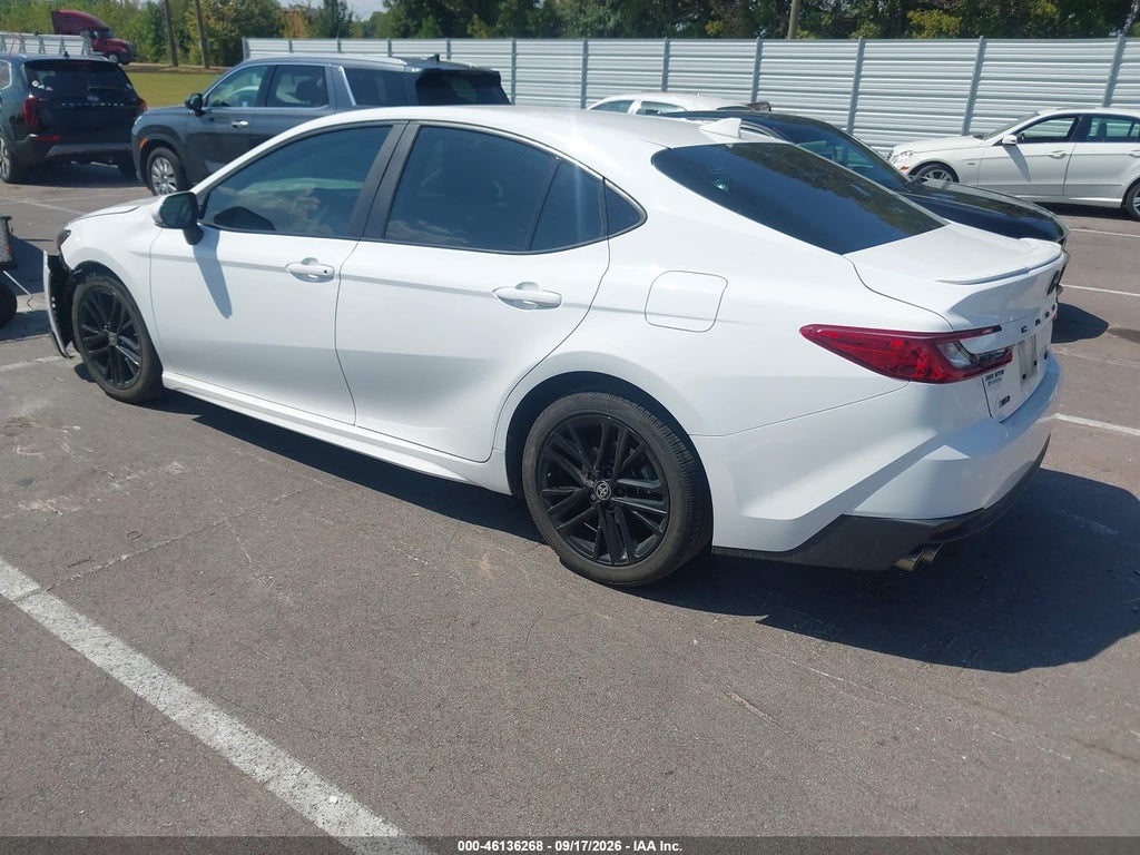 Toyota Camry 2025