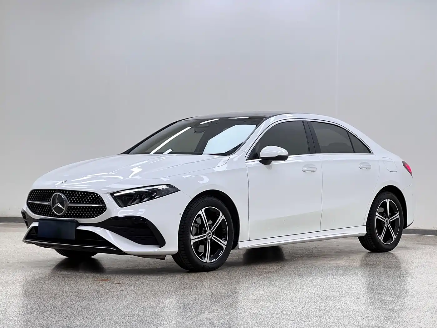 Mercedes-Benz A-Класс 2023