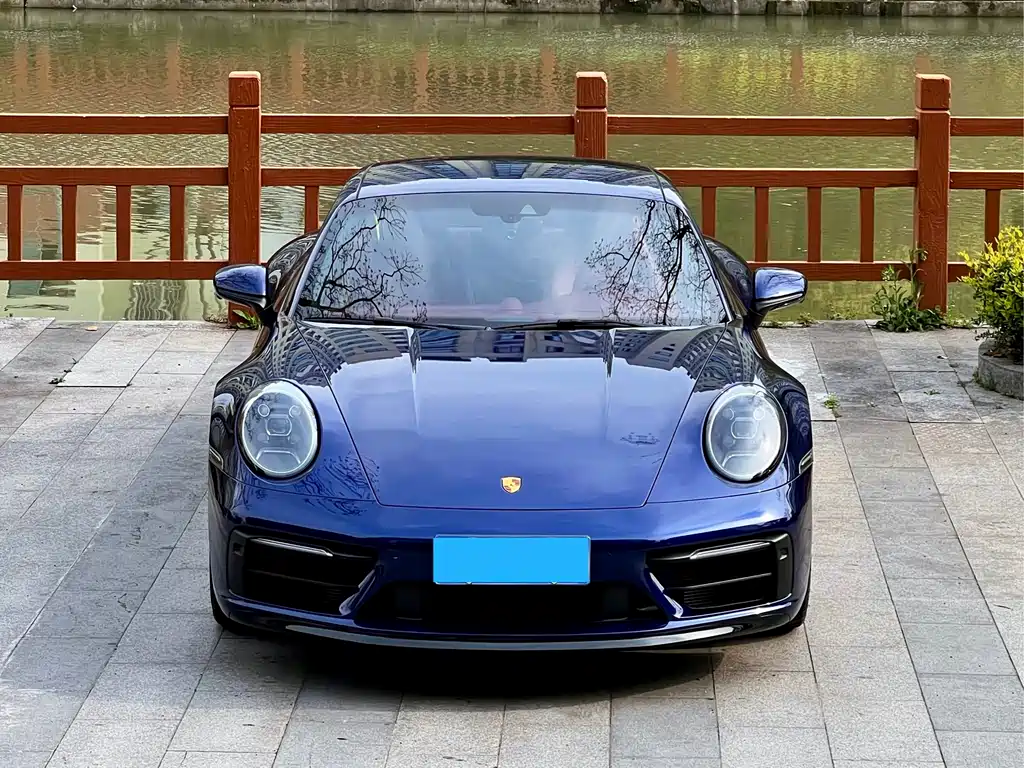 Porsche 911 2021