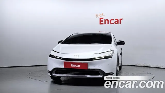 Toyota Prius 2024