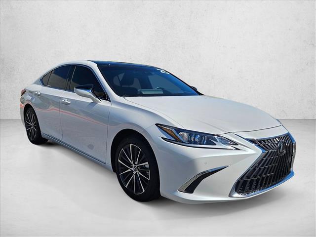 Lexus ES 2025