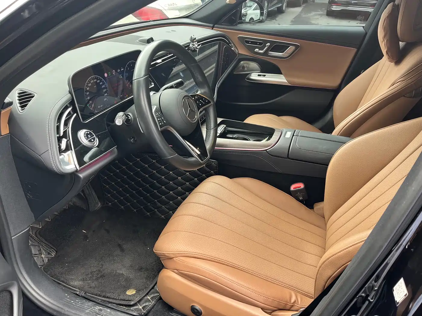 Mercedes-Benz E-Класс 2023