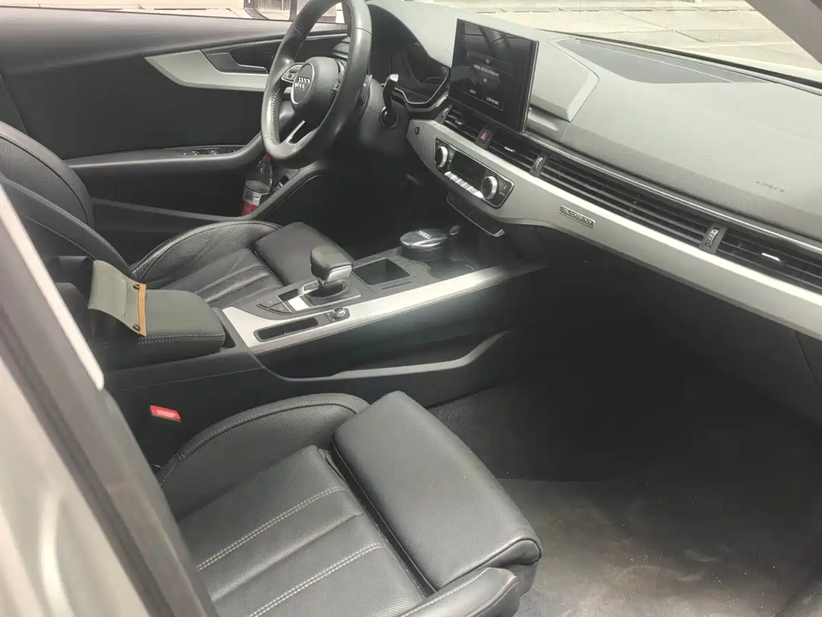 Audi A4 2021