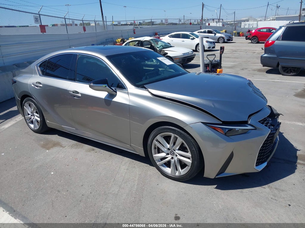 Lexus IS 300 2023