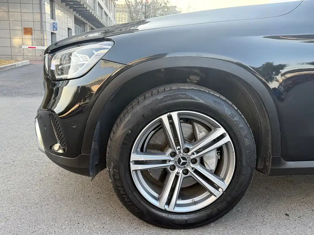 Mercedes-Benz GLC 2021