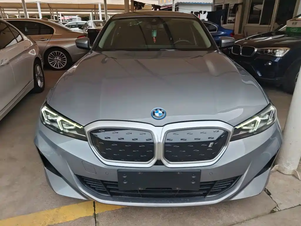 BMW i3 2024
