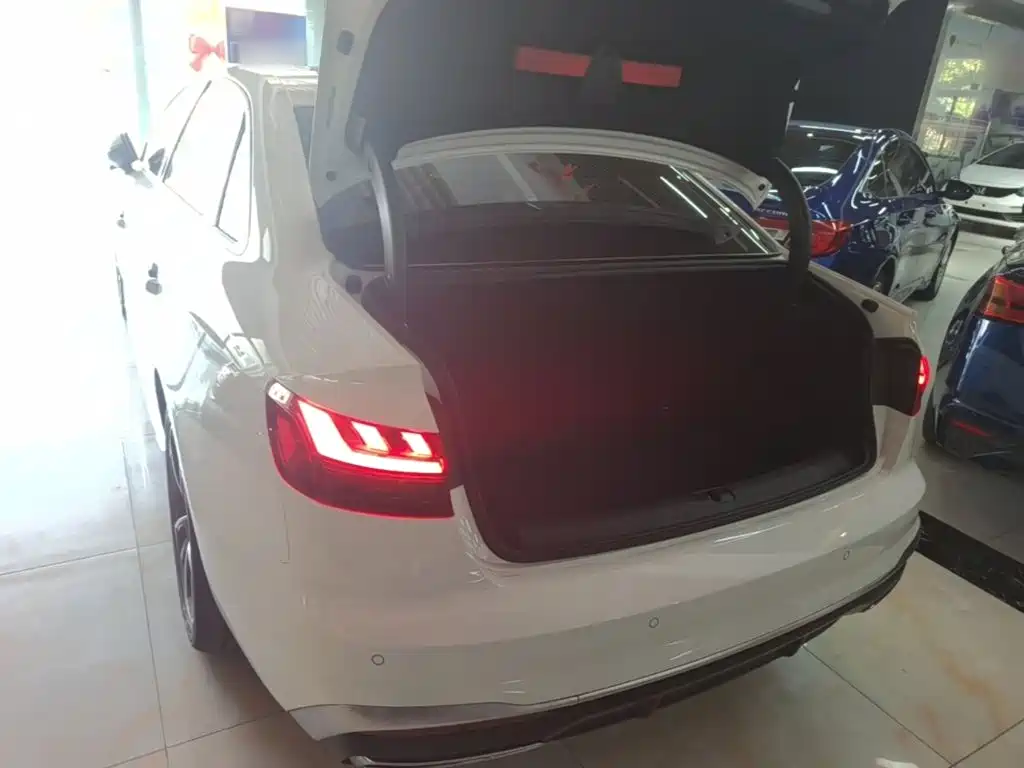 Audi A4 2021