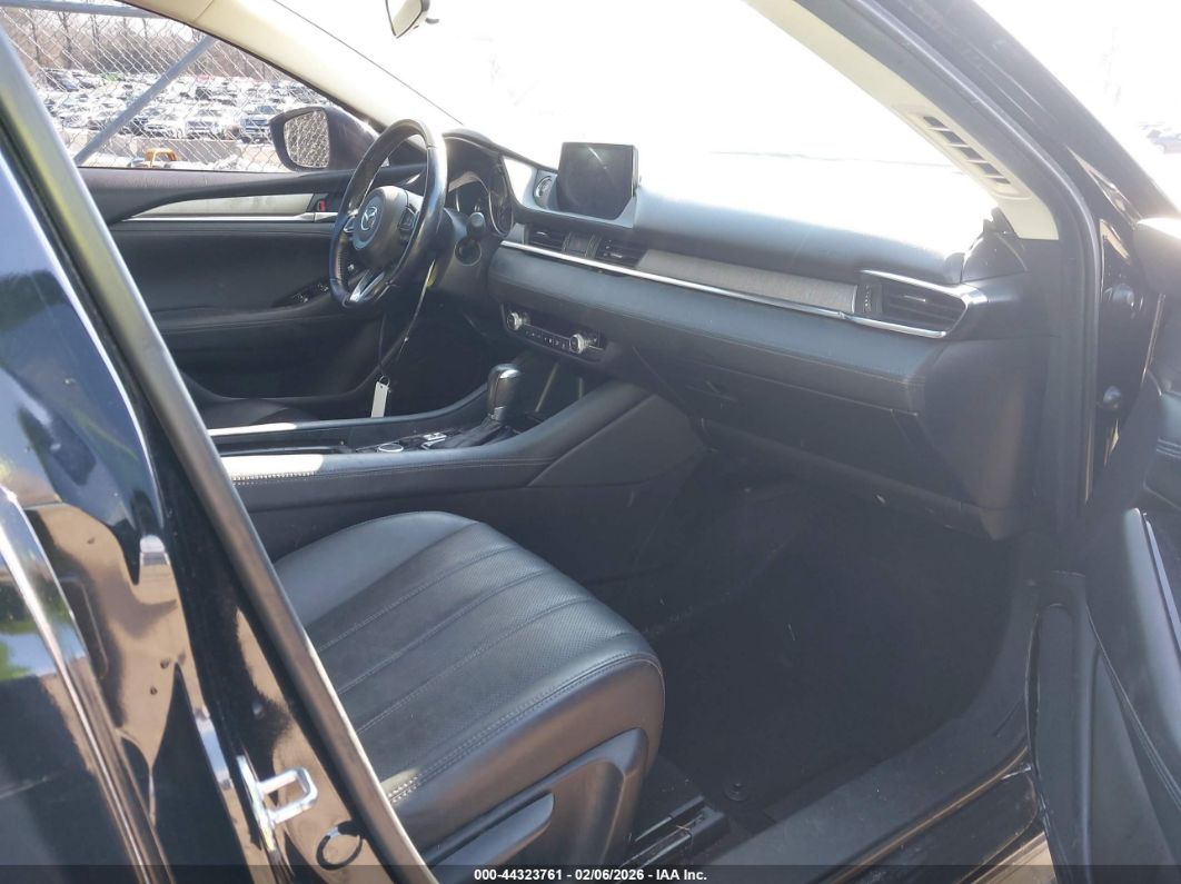 Mazda 6 2021