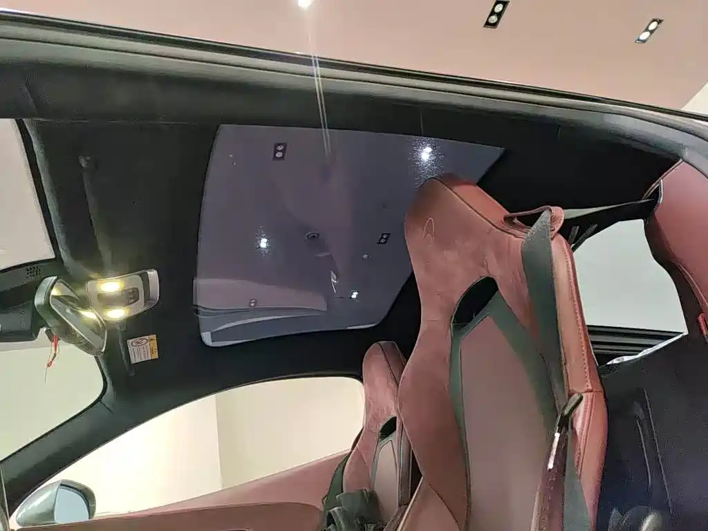 McLaren GT 2023