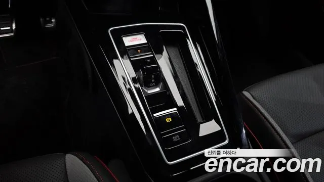 Volkswagen Golf 2025