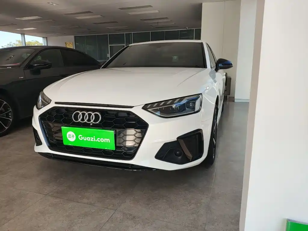 Audi A4 2023