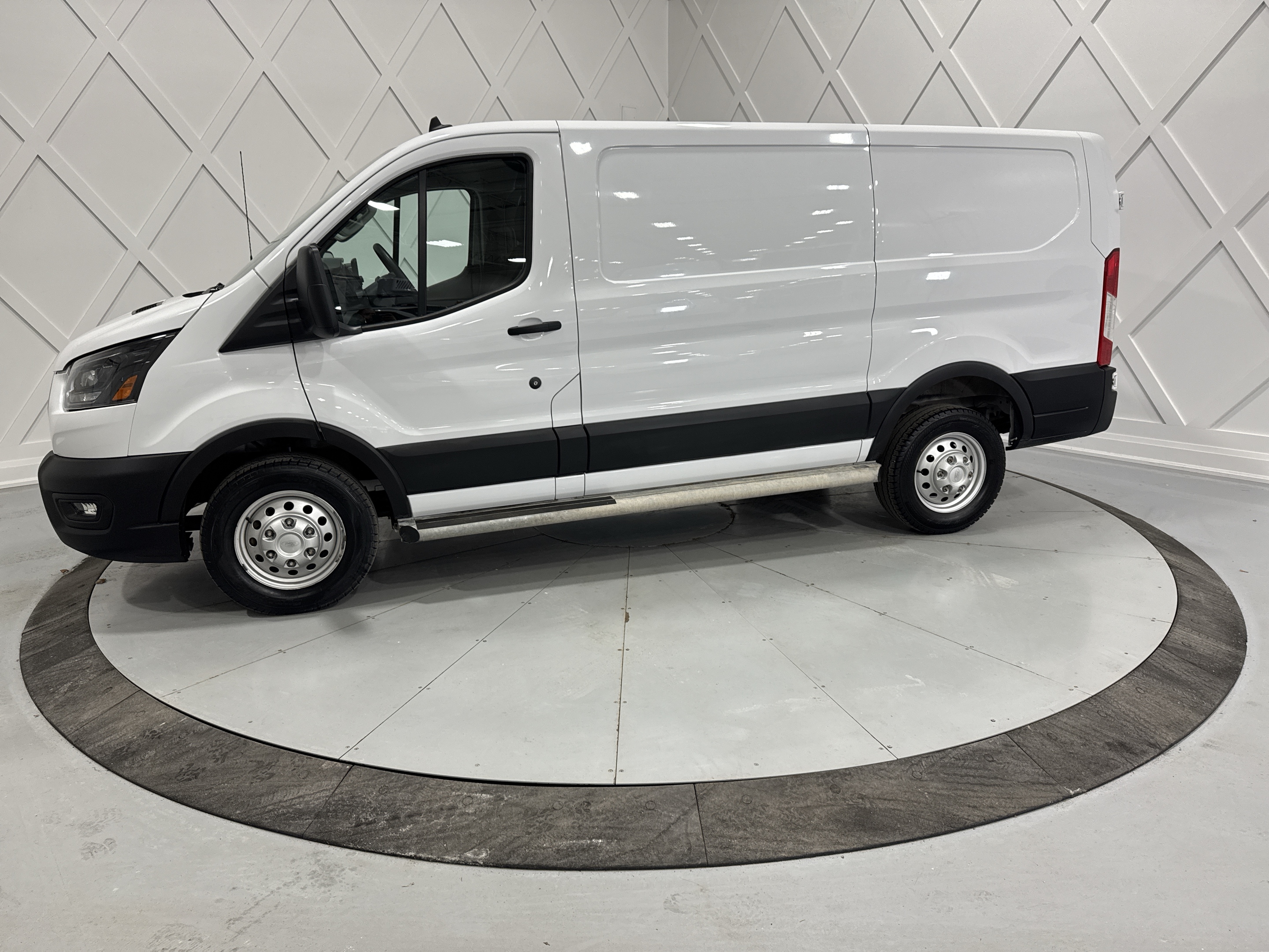 Ford Transit 2023
