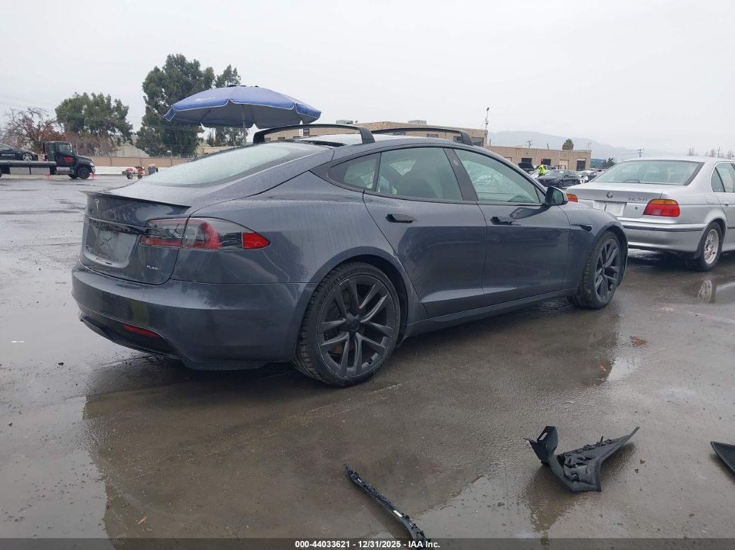 Tesla Model S 2021