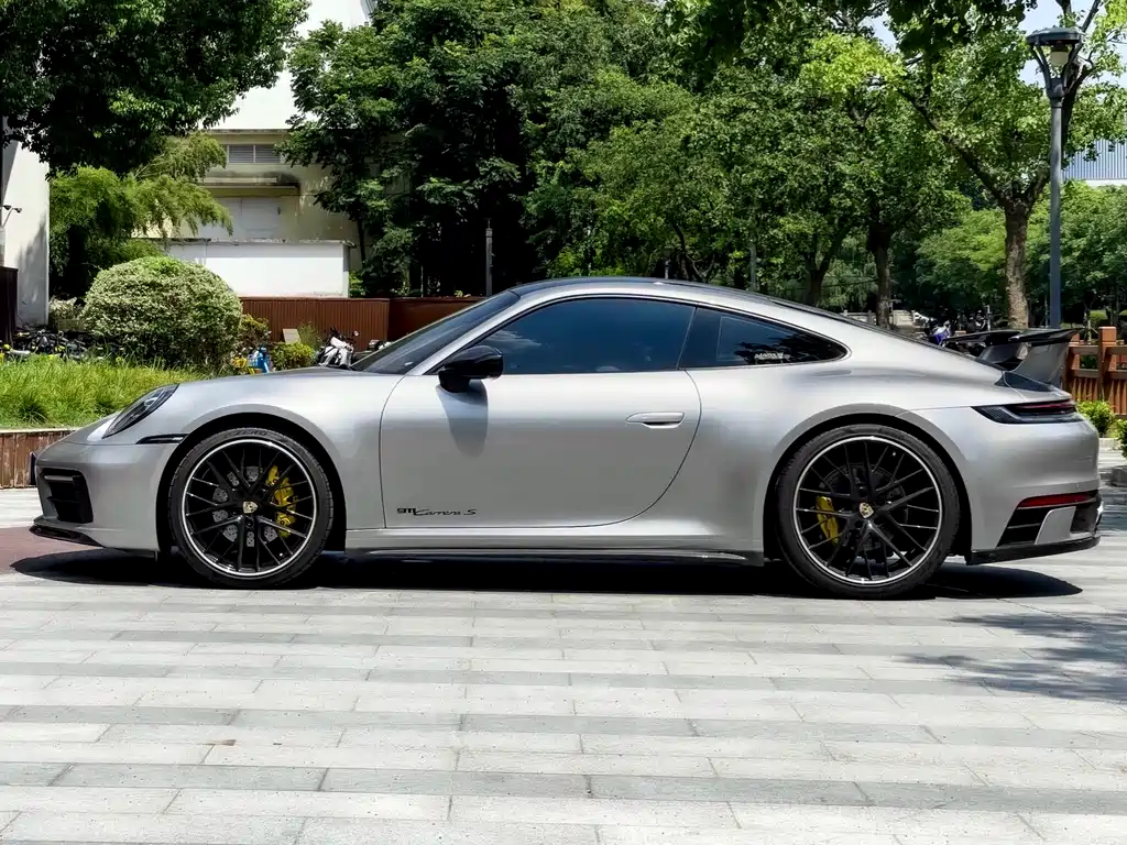 Porsche 911 2021
