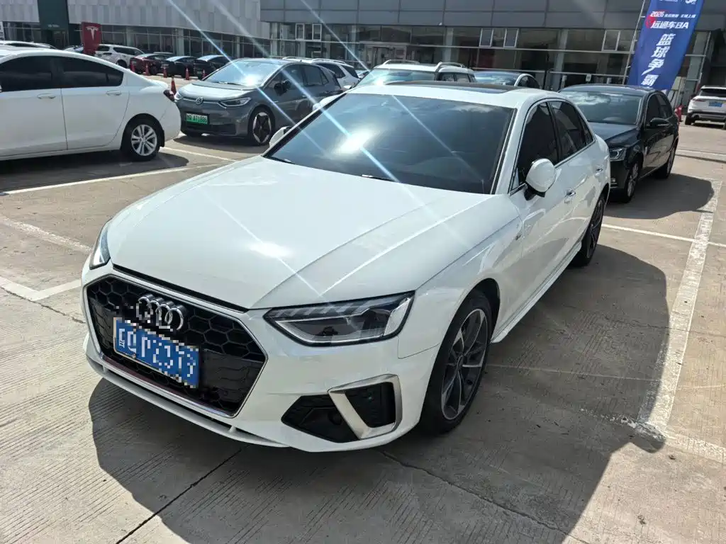 Audi A4 2022