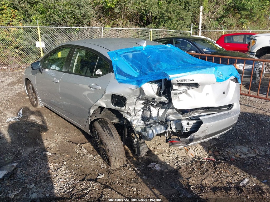 Nissan Versa 2025