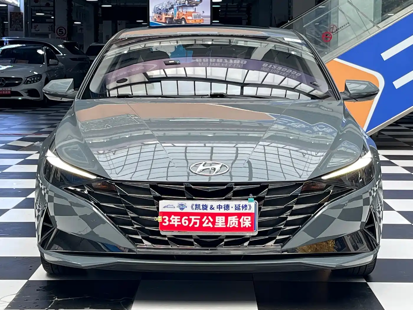 Hyundai Elantra 2022