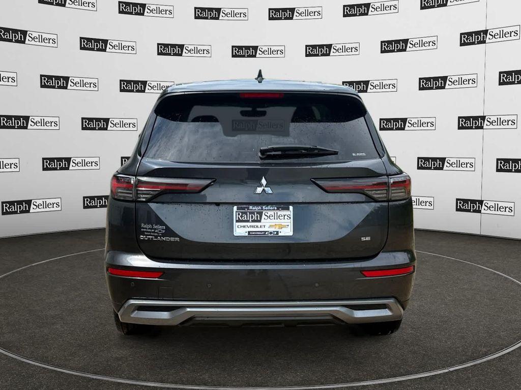 Mitsubishi Outlander 2025