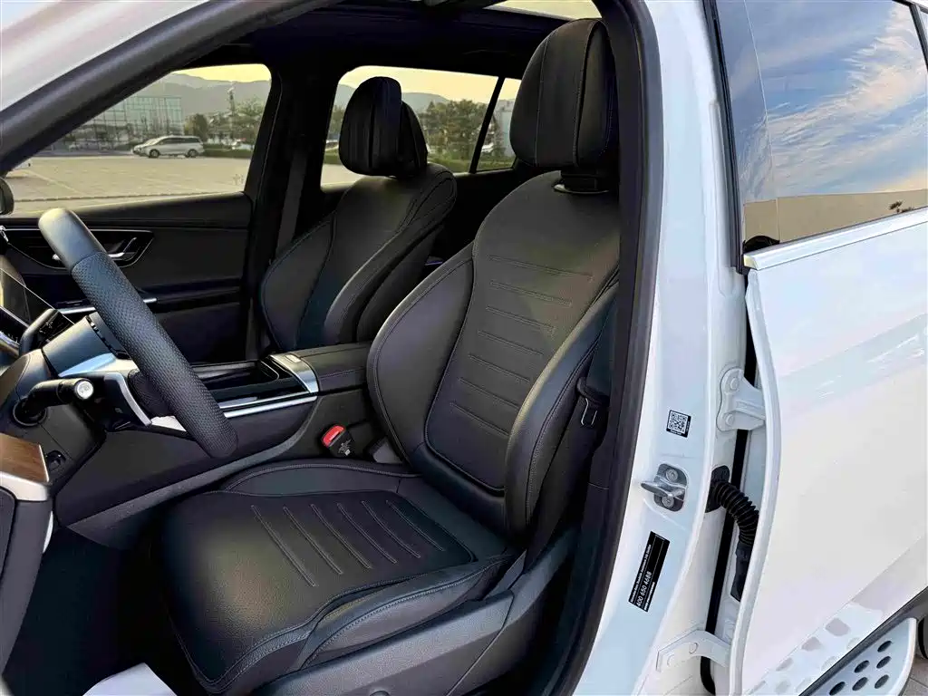 Mercedes-Benz GLC 2024