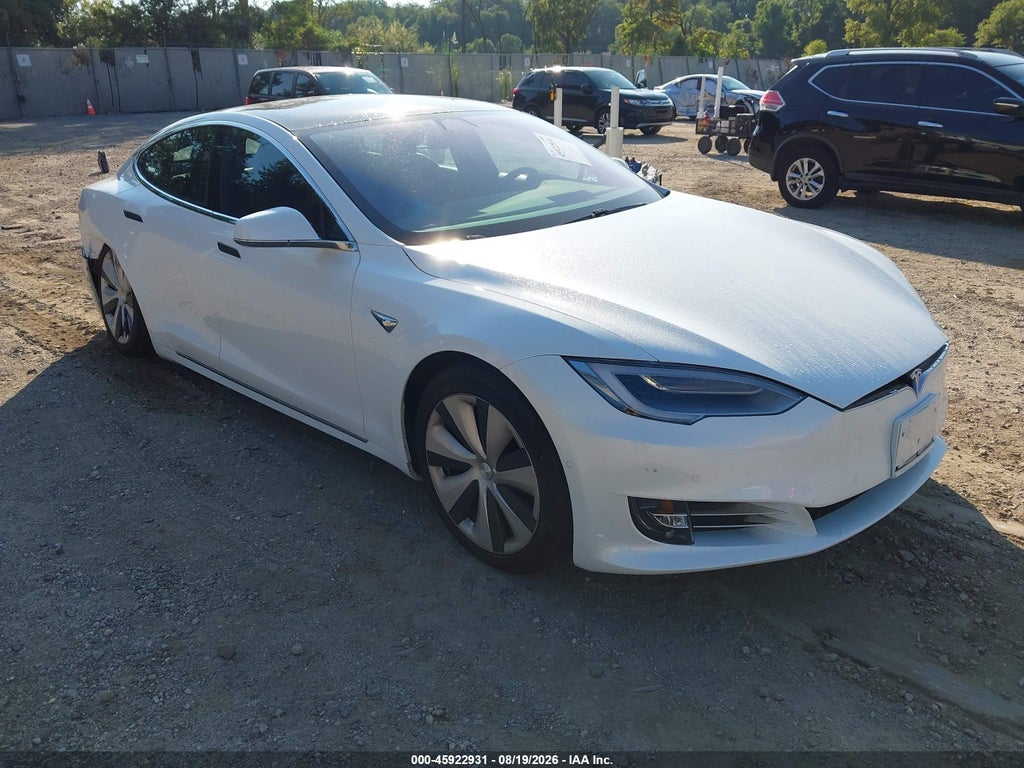 Tesla Model S 2021