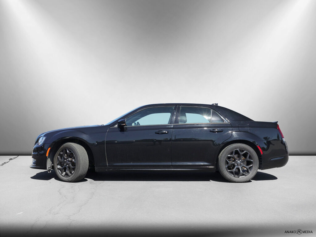 Chrysler 300 2023