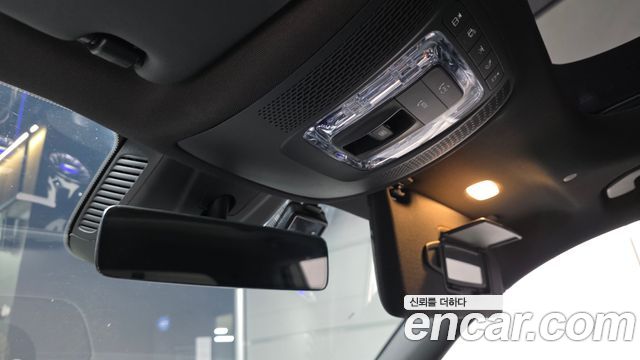 Mercedes-Benz GLB 2021