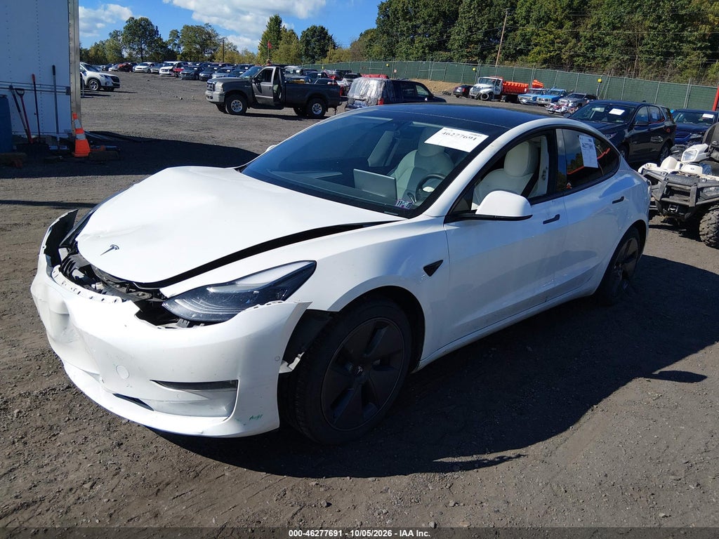 Tesla Model 3 2022