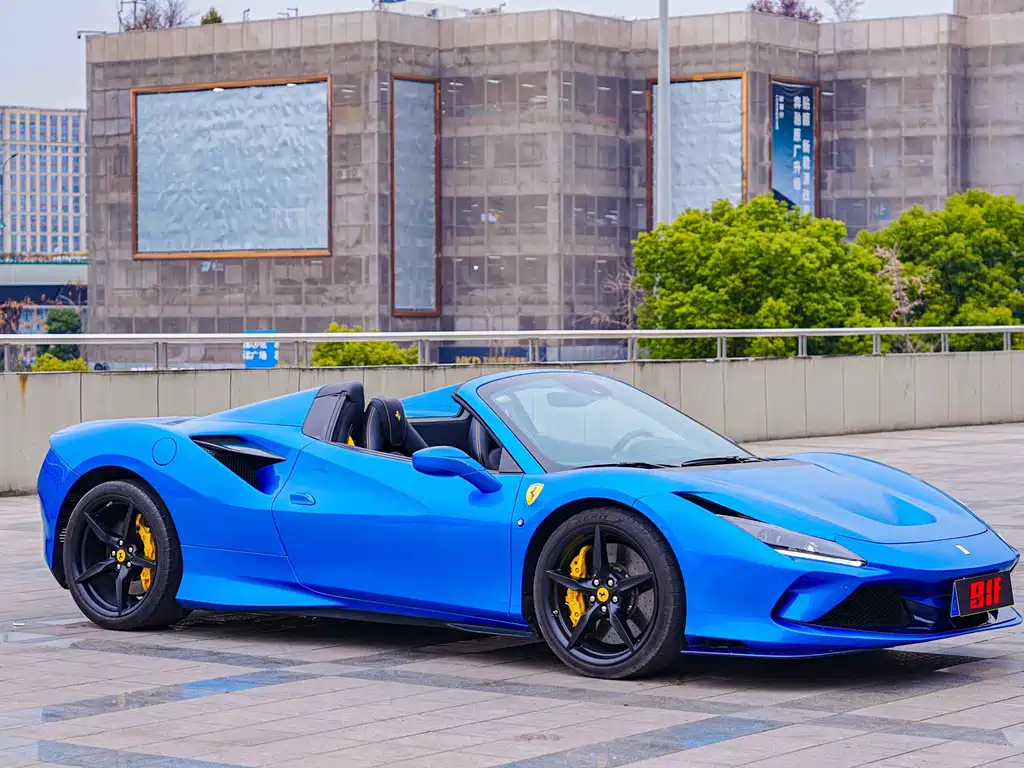 Ferrari F8 2021