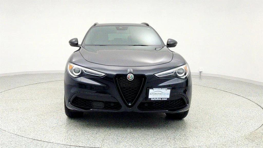 Alfa Romeo Stelvio 2023