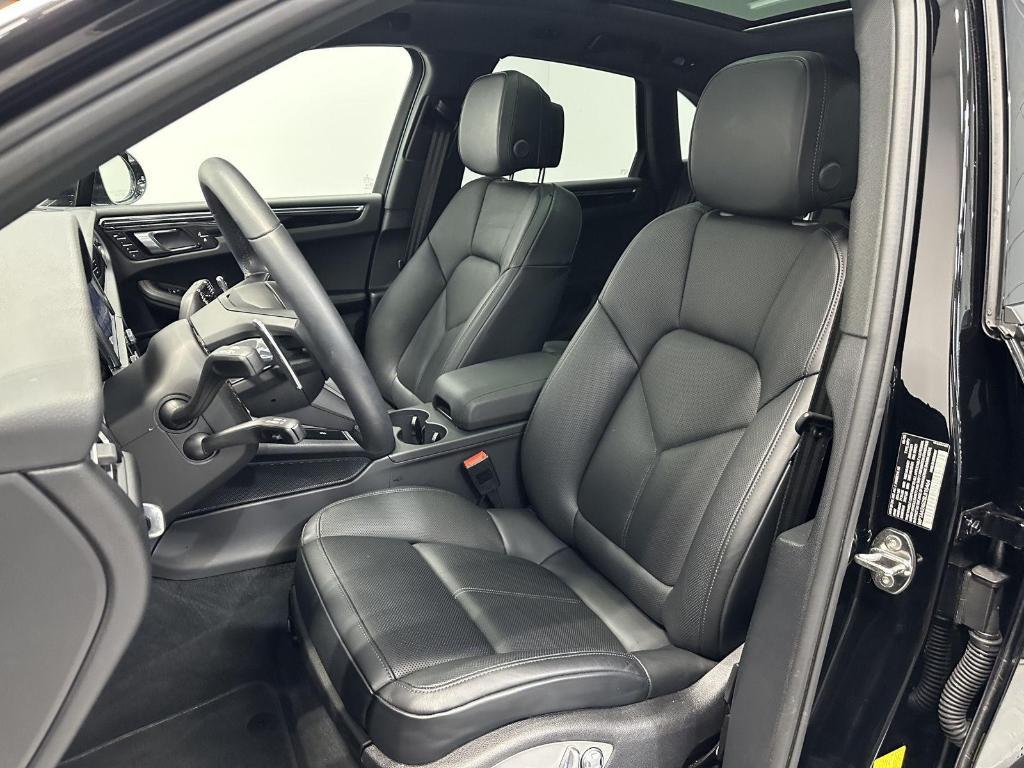 Porsche Macan 2025